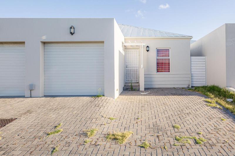 To Let 2 Bedroom Property for Rent in Parklands North Western Cape